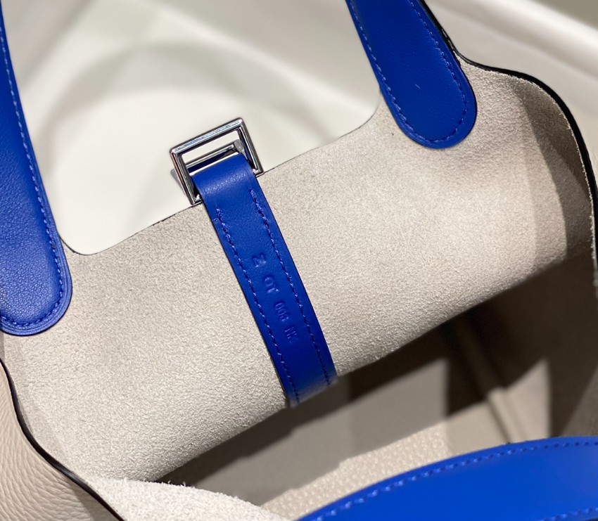 エルメス ピコタンロック 18 トートバッグ バイカラー ブルー 2026新作 激安 高再現度 本革使用 精密ディテール 高級感仕上げ 秘密厳守配送_8