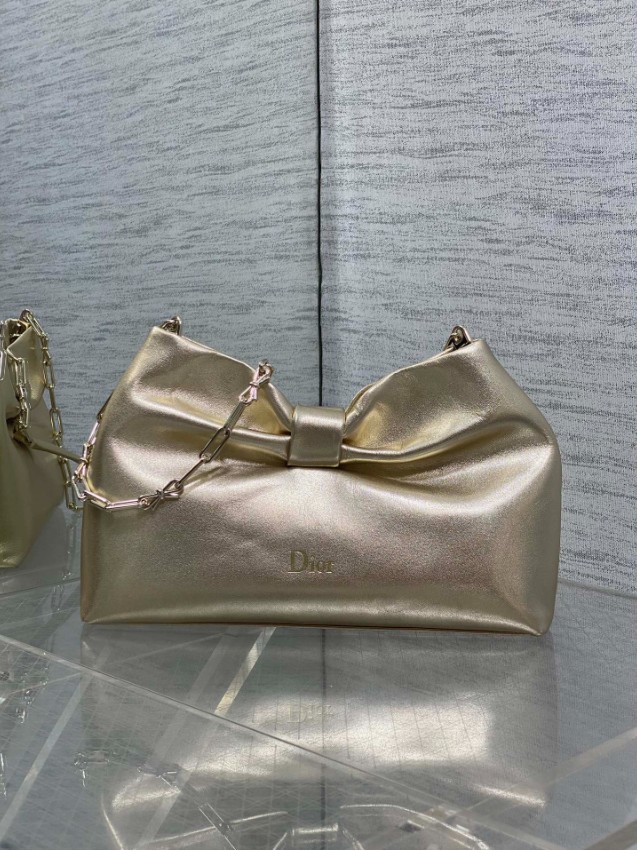 ディオール ボウデザイン チェーンバッグ 2026新作 本革使用 高再現度 精密ディテール 丁寧な縫製 上質感 安心取引 発送保証 コピー_1