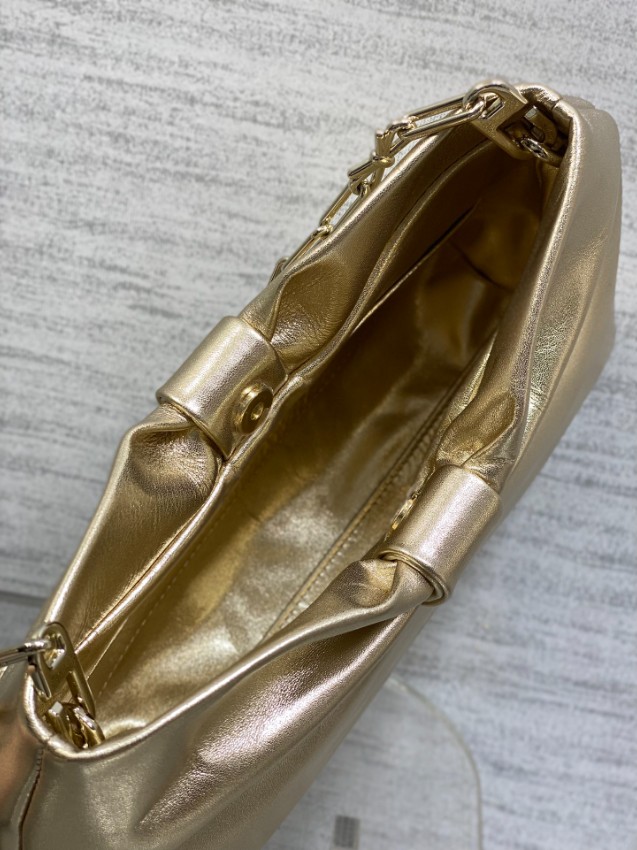 ディオール ボウデザイン チェーンバッグ 2026新作 本革使用 高再現度 精密ディテール 丁寧な縫製 上質感 安心取引 発送保証 コピー_4