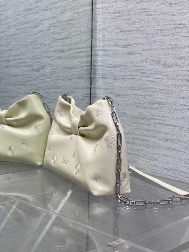 ディオール リボンモチーフチェーンバッグ 2026新作 アイボリー刺繍 定番モデル 高再現度偽物 高品質本革使用 安心サイト 精密ディテール 数量限定入荷_4