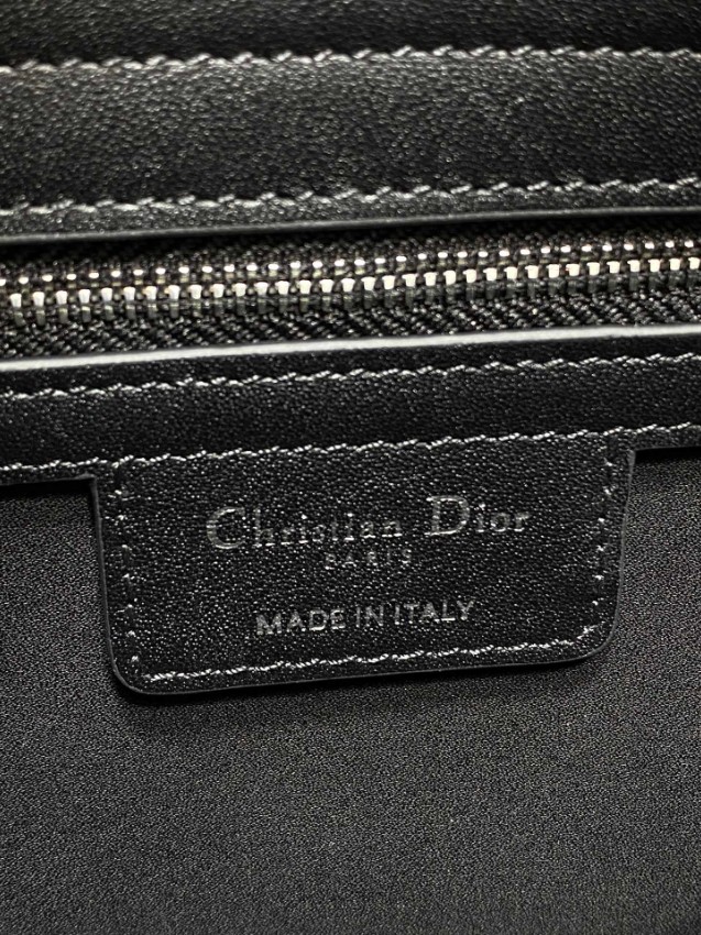 ディオール リボンモチーフ2WAYトートバッグ 2026新作 ブラック 定番モデル 高再現度格安 高品質本革使用 安心サイト 精密ディテール 即納対応_9