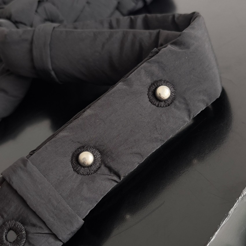 ボッテガ・ヴェネタ 2026新作 定番パデッドショルダーバッグ スーパーコピー 優良サイト 高再現度 精密ディテール 高評価 安心サイト 数量限定入荷_7