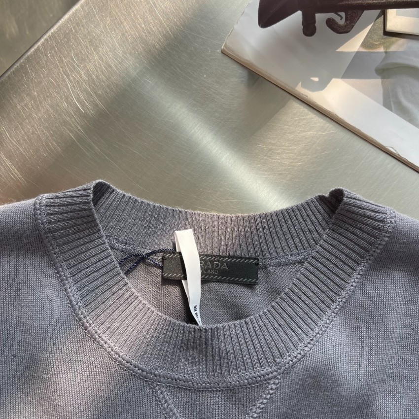 プラダ 激安 半袖ニット 高再現度モデル 肌触り良好 夏服にも快適 シンプルデザイン 上質感漂う 定番人気_5