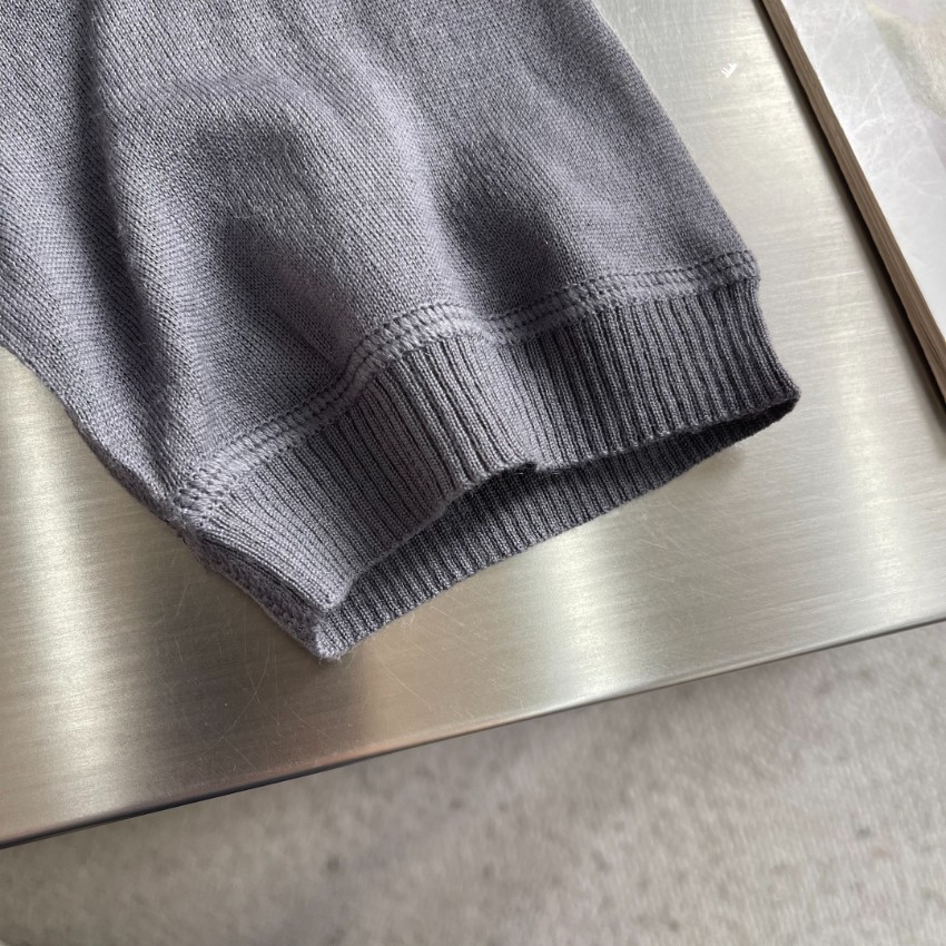 プラダ 激安 半袖ニット 高再現度モデル 肌触り良好 夏服にも快適 シンプルデザイン 上質感漂う 定番人気_7