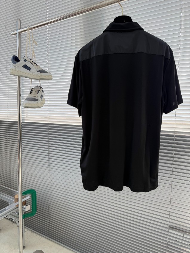 プラダ ナイロンポケット ポロシャツ スーパーコピー 2026新作 通気 快適な着心地 高評価 安心サイト 実店舗運営 発送保証 精密ディテール_2