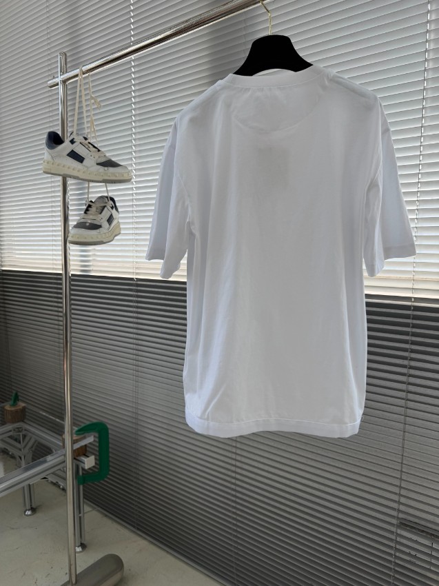 プラダ ナイロンポケット Tシャツ n級 2026新作 通気 男女兼用 高評価 安心サイト 実店舗運営 発送保証 精密ディテール_2