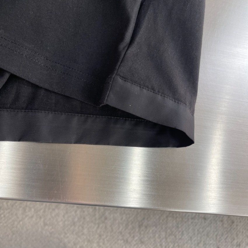 プラダ ナイロンポケット Tシャツ 偽物 2026新作 通気 男女兼用 高品質 安心サイト 実店舗運営 発送保証 精密ディテール_7