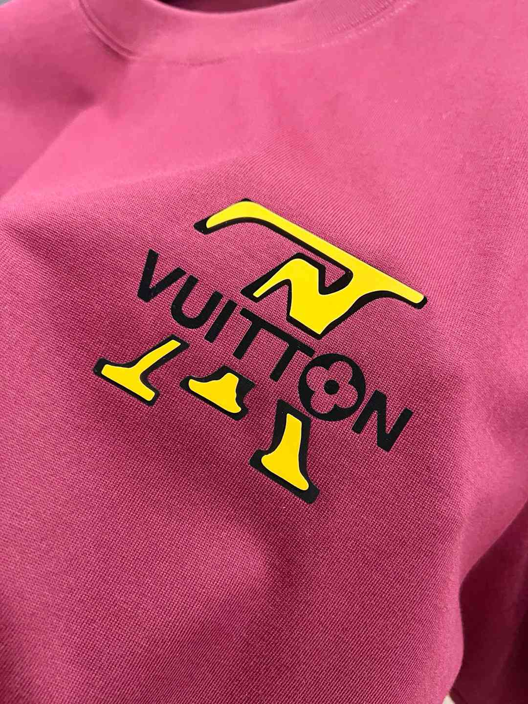 ルイ・ヴィトン Tシャツ コピー 2026新作 高再現度 上質感 シンプルデザイン 通気 快適な着心地 丁寧な縫製 高品質 レビュー高リピ率_6