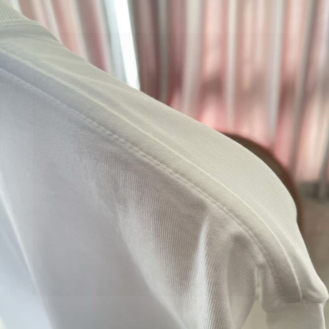 ルイ・ヴィトン L.V.M. Tシャツ スーパーコピー 優良サイト 2026新作 高再現度 通気 快適な着心地 上質感 丁寧な縫製_6