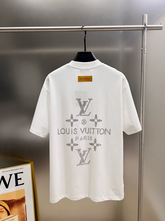 ルイヴィトン 2026新作 半袖Tシャツ 激安屋口コミ 高再現度 精密ディテール 品質管理徹底 安心の日本倉庫 即納対応 通気 快適な着心地 男女兼用_2