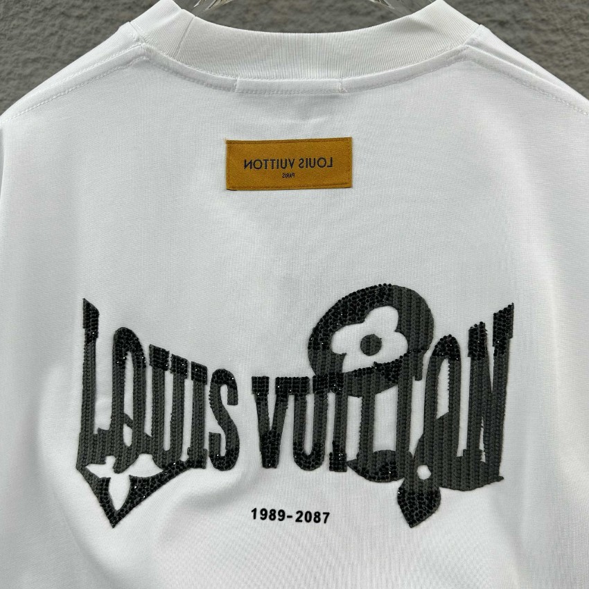 ルイヴィトン 2026新作 半袖Tシャツ スーパーコピー 優良サイト 高再現度 精密ディテール 品質管理徹底 安心の日本倉庫 即納対応 通気 快適な着心地 男女兼用_8