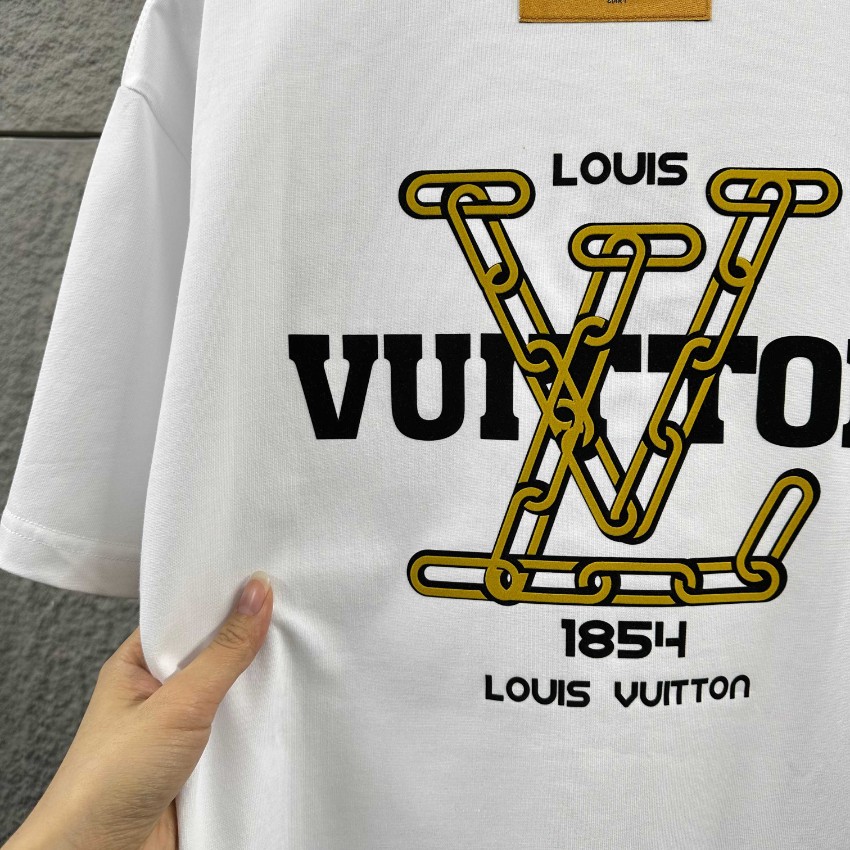 ルイヴィトン 2026新作 半袖Tシャツ コピー 安全通販 高再現度 職人技術再現 品質管理徹底 安心の日本倉庫 追跡可能 通気 快適な着心地 男女兼用_3