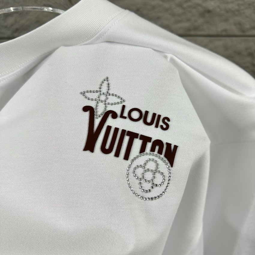 ルイヴィトン 2026新作 半袖Tシャツ 優良サイト 高再現度 高級レベル仕様 精密ディテール 品質管理徹底 安心の日本倉庫 追跡可能 通気 男女兼用_5