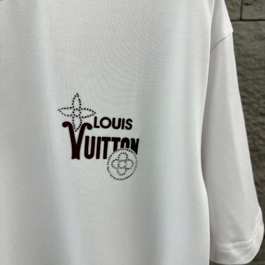 ルイヴィトン 2026新作 半袖Tシャツ 優良サイト 高再現度 高級レベル仕様 精密ディテール 品質管理徹底 安心の日本倉庫 追跡可能 通気 男女兼用_9