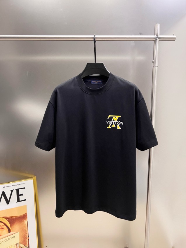 ルイヴィトン 2026新作 半袖Tシャツ コピー 高再現度 高級レベル仕様 精密ディテール 品質管理徹底 安心の日本倉庫 即納対応 通気 男女兼用_1