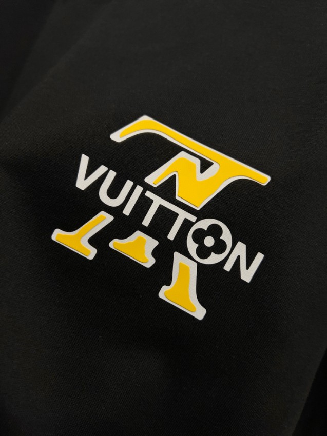 ルイヴィトン 2026新作 半袖Tシャツ コピー 高再現度 高級レベル仕様 精密ディテール 品質管理徹底 安心の日本倉庫 即納対応 通気 男女兼用_5