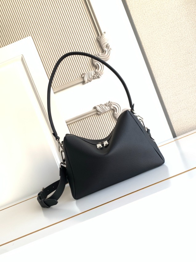 フェンディ 2026新作 ハンドバッグ n級 高再現度 本革使用 精密ディテール 品質管理徹底 安心の日本倉庫 追跡可能 高級感仕上げ_2