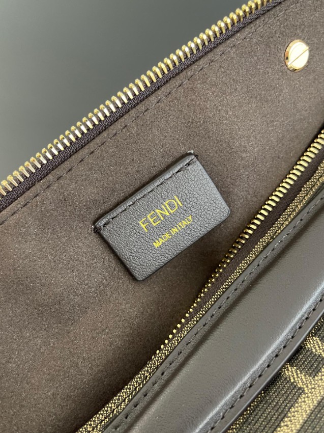 フェンディ 2026新作 ズッカ柄ハンドバッグ 高再現度 n級 高級レベル仕様 安心サイト 実店舗運営 数量限定入荷 精密ディテール_9