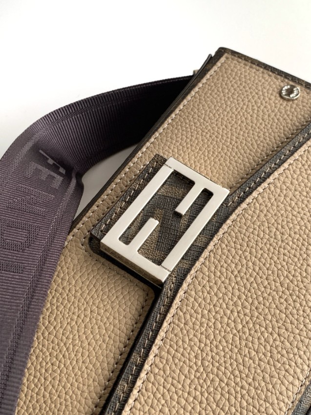 フェンディ 2026新作 ピーカブースタイルショルダーバッグ 精密ディテール 格安 安心の日本倉庫 追跡可能 数量限定入荷 高級感仕上げ_6