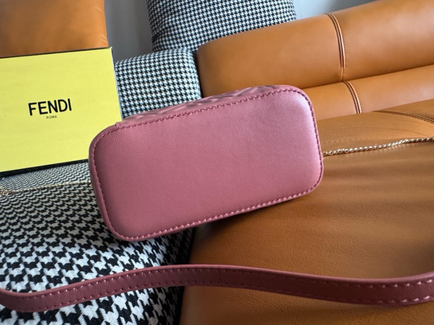 フェンディ 2026新作 ミニレザーショルダーバッグ 高級感仕上げ 安心サイト 実店舗運営 長年の実績 人気モデル_6