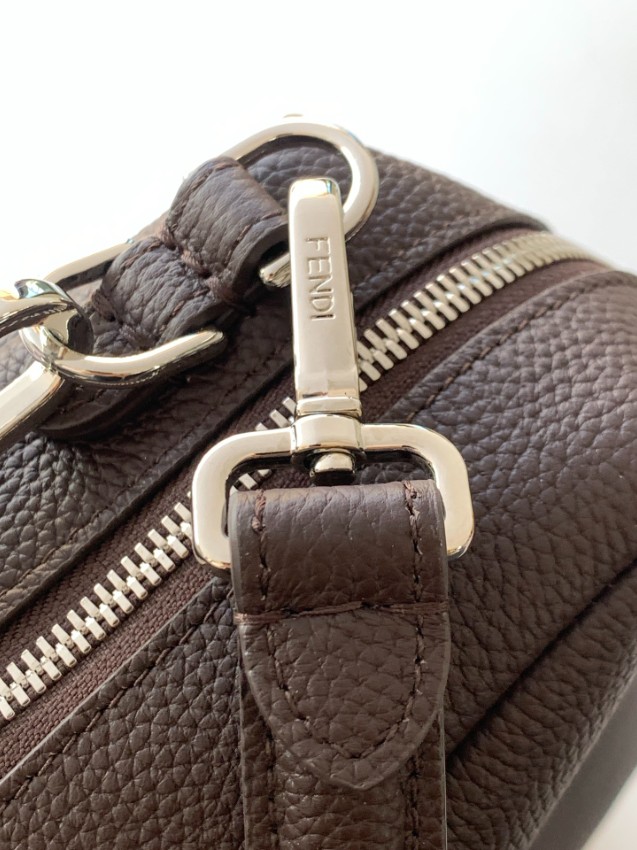 フェンディ レディースショルダーバッグ 2026新作 スーパーコピー 本革使用 高再現度 上質感 丁寧な縫製 品質管理徹底 リピーター多数_8