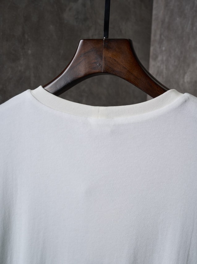 セリーヌ PARISロゴTシャツ 2026新作 格安 男女兼用 夏服 通気 肌触り良好 快適な着心地 高再現度 丁寧な縫製_9