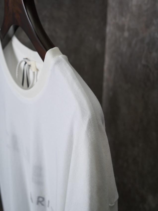 セリーヌ PARISロゴTシャツ 2026新作 格安 男女兼用 夏服 通気 肌触り良好 快適な着心地 高再現度 丁寧な縫製_8