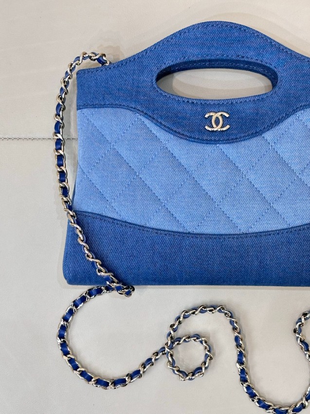 シャネル n級 デニムキルティングミニショルダーバッグ バイカラーデザイン 上品スタイル ブランド代用_5