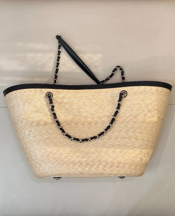 シャネル スーパーコピー ストロートートバッグ チェーンショルダー キルティングフラップ 高級感仕上げ_2