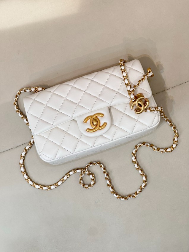 シャネル ハイブランド キルティングチェーンショルダーバッグ ミニフラップデザイン 精密ディテール_5