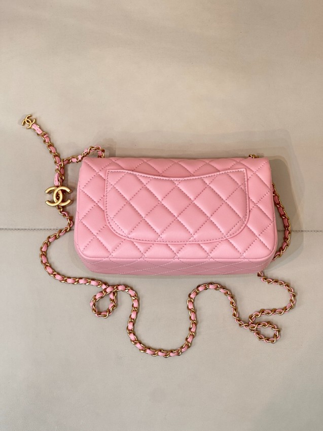 シャネル 本物級コピー キルティングチェーンショルダーバッグ ミニフラップデザイン 高再現度_2