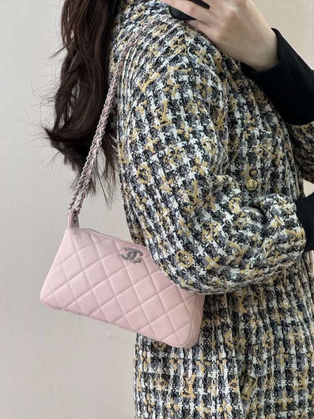 シャネル n級 キルティングチェーンショルダーバッグ スリムポーチデザイン 激安_6