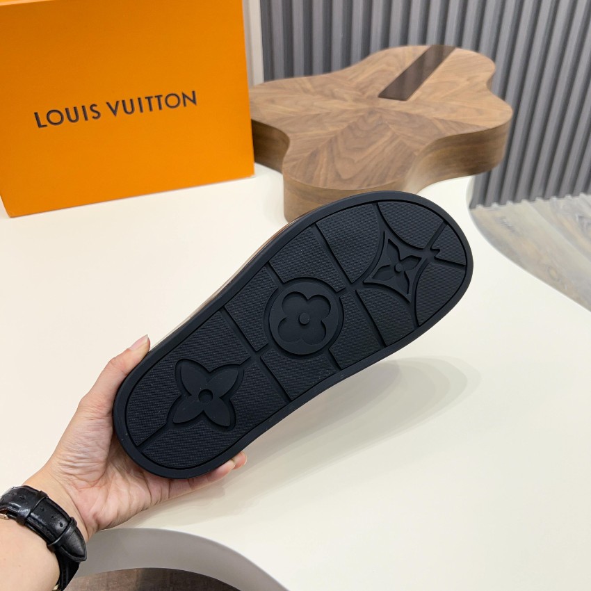 ルイヴィトン 本物級コピー クロスストラップサンダル モノグラム型押し 数量限定入荷_9