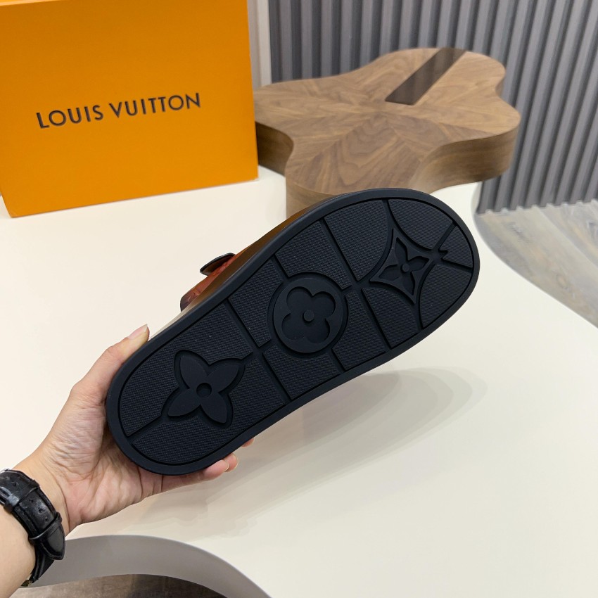 ルイヴィトン 本物級コピー ダブルストラップサンダル モノグラム型押し 高再現度_9