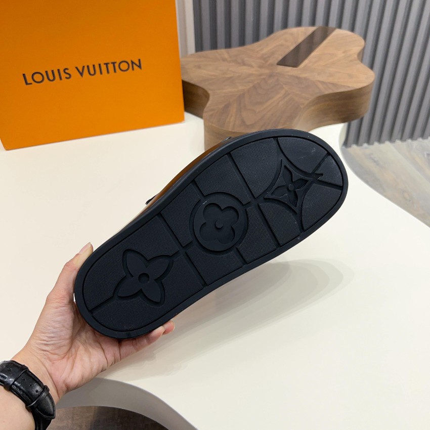 ルイヴィトン スーパーコピー ダブルベルトサンダル モノグラム型押し 職人技術再現_9