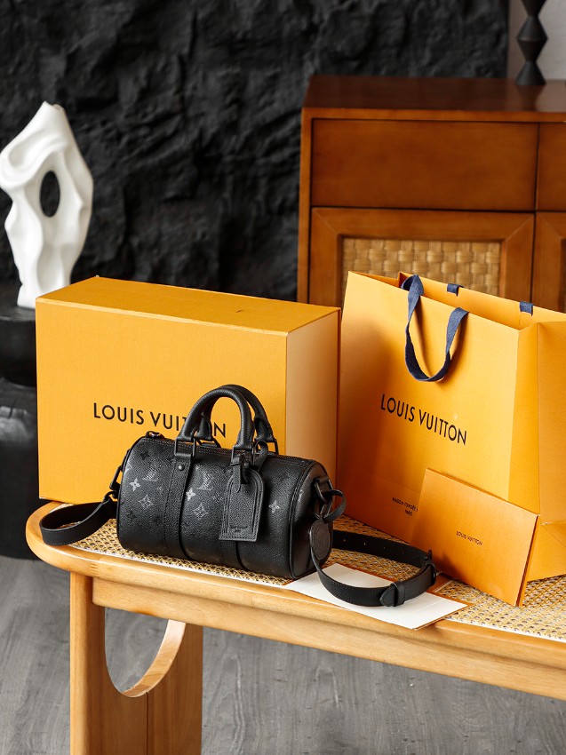 ルイヴィトン スーパーコピー ナノスピーディ ハンドバッグ エンボスレザー 高級感仕上げ_7