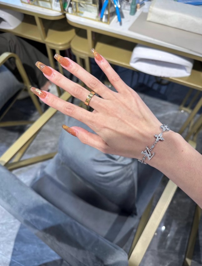 ルイヴィトン ハイブランド モノグラムチャームブレスレット フラワーモチーフジュエリー 激安_6