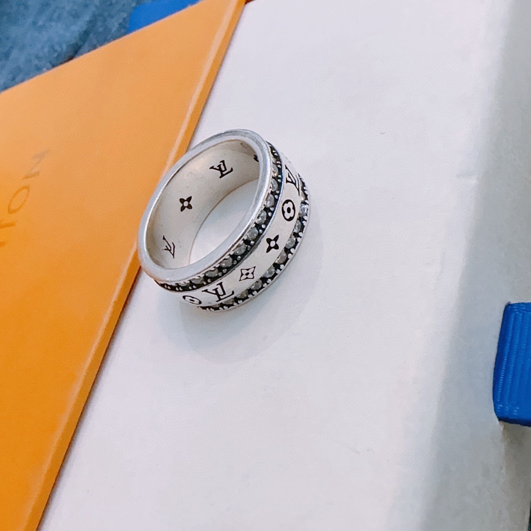ルイヴィトン ブランド コピー モノグラムストーンリング ラグジュアリージュエリーデザイン 満足度高い_4