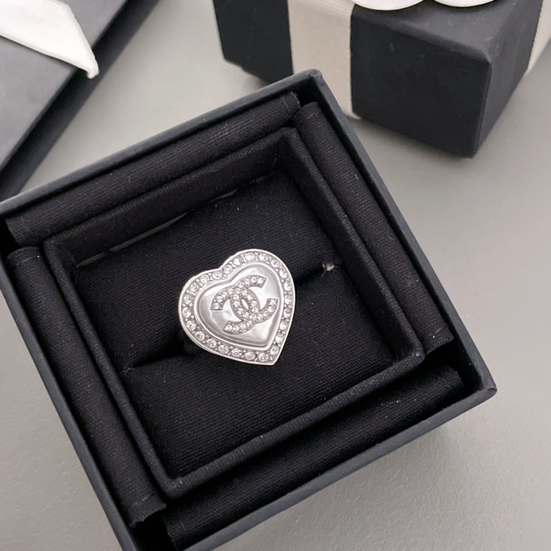 シャネル スーパーコピー ハートCCロゴリング ストーン装飾ジュエリー 高再現度_3