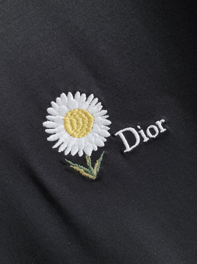 ディオール スーパーコピー 半袖Tシャツ フラワー刺繍ロゴデザイン シンプルデザイン 高再現度_7