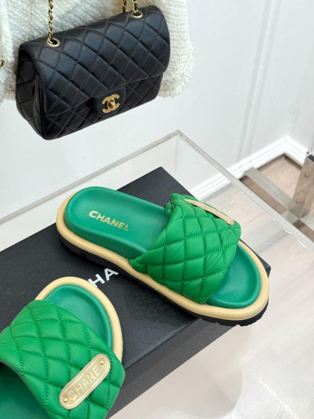 シャネル n級 サンダル キルティングデザイン フラットソール仕様 上質感 満足度高い_4