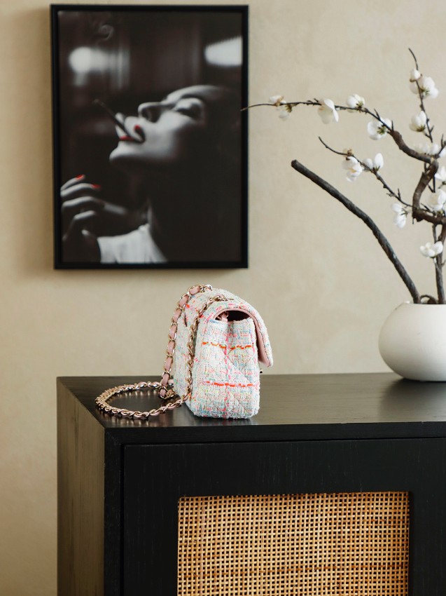 シャネル ハイブランド チェーンショルダーバッグ ツイードデザイン フラップ仕様 上質感 口コミ多数_4