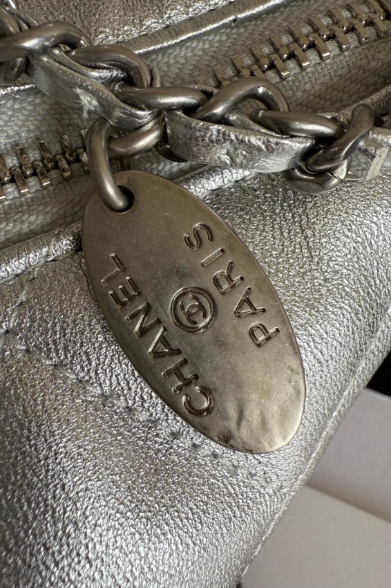 シャネル ブランド コピー チェーンショルダーバッグ キルティングデザイン ファスナー仕様 上質感 高級感仕上げ_8