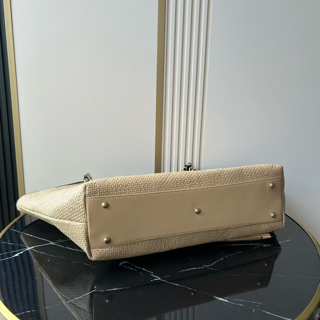 シャネル ハイブランド トートバッグ ラフィア調 大容量チェーンデザイン 精密ディテール_4