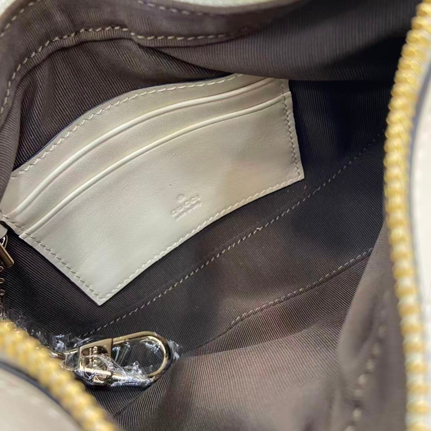 グッチ スーパーコピー ショルダーバッグ キルティングレザー ミニホーボーデザイン 安心サイト_5