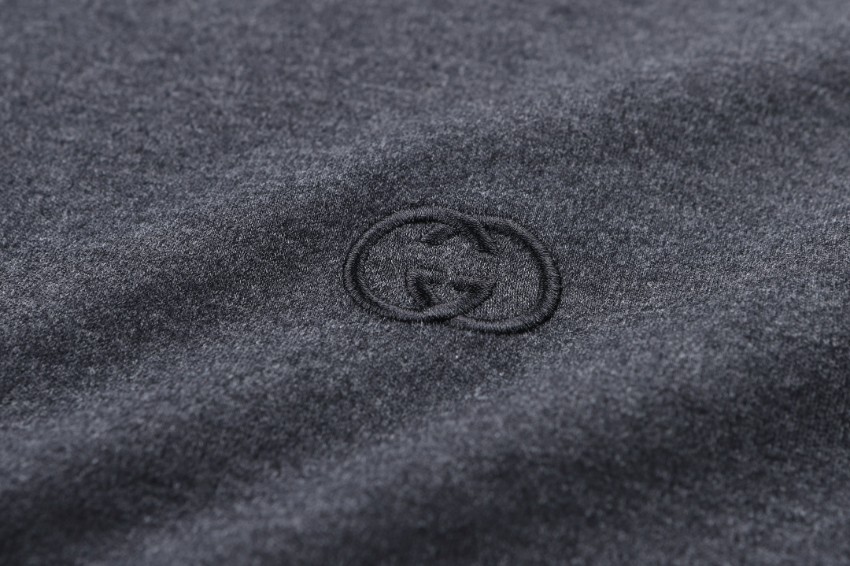 グッチ n級 Tシャツ ミニロゴ刺繍 クルーネックシンプル設計 通気性抜群 高評価モデル_6