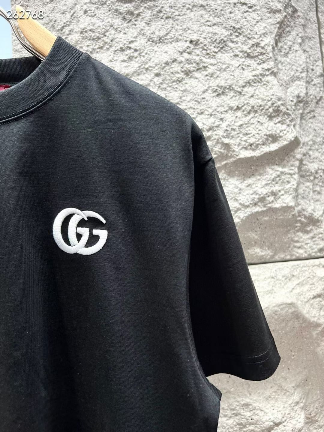 グッチ 本物級コピー Tシャツ ミニGGロゴ刺繍 クルーネックシンプル設計 快適な着心地 高評価_4