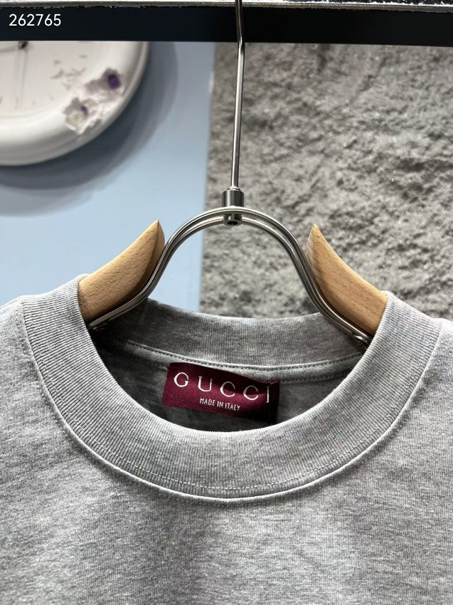 グッチ n級 Tシャツ ミニGGロゴ刺繍 クルーネックシンプル設計 通気性抜群 高品質_3