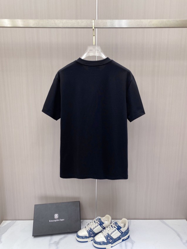 グッチ n級 Tシャツ ビッグロゴプリント クルーネックシンプル設計 通気性抜群 高品質モデル_1