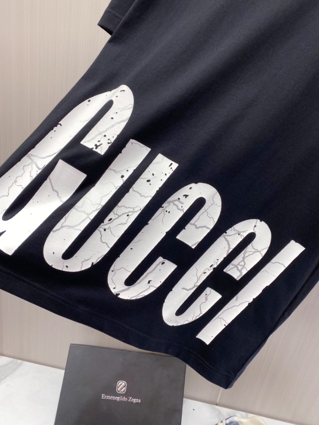 グッチ n級 Tシャツ ビッグロゴプリント クルーネックシンプル設計 通気性抜群 高品質モデル_6